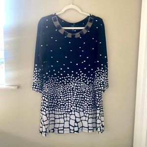 Black and white Alfani tunic